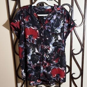 Simply Vera Vera Wang Black and Red Floral Button Down Shirt